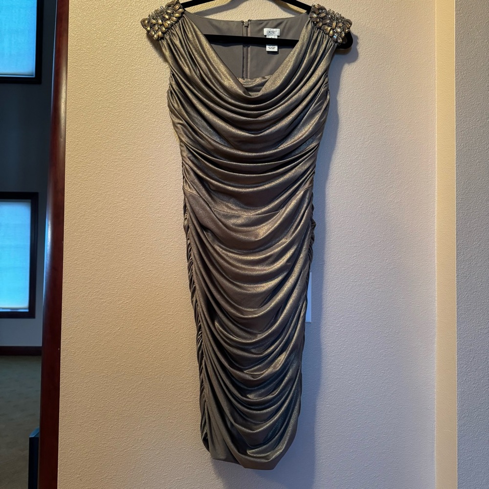 Cache evening dress sz S, excellent condition like new, gold